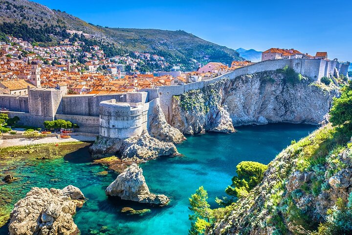 Transfer Sarajevo ⇄ Dubrovnik + Herzegovina Tour - Photo 1 of 7